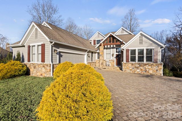 120 Founders Drive, Flat Rock, NC 28731