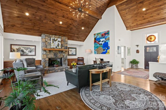 120 Founders Drive, Flat Rock, NC 28731