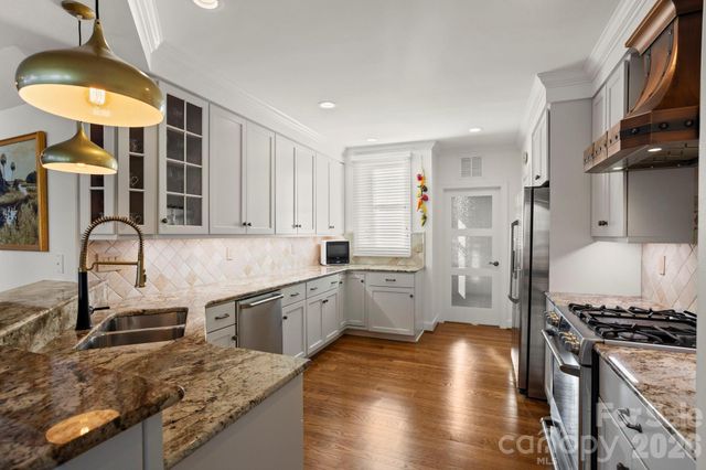 120 Founders Drive, Flat Rock, NC 28731