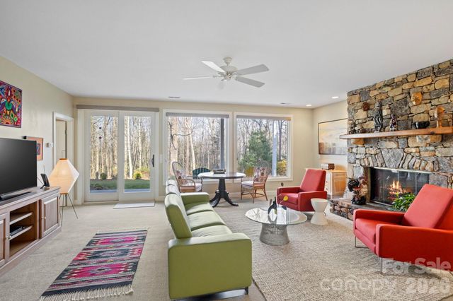 120 Founders Drive, Flat Rock, NC 28731