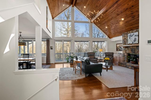 120 Founders Drive, Flat Rock, NC 28731