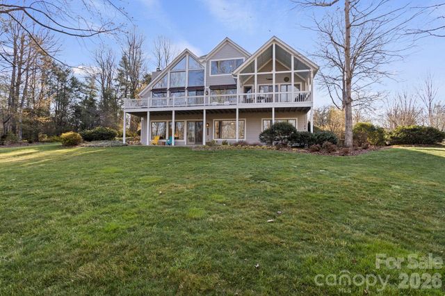 120 Founders Drive, Flat Rock, NC 28731