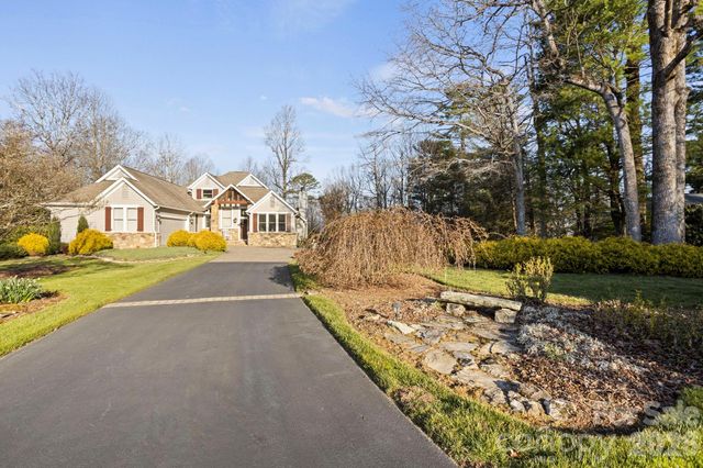 120 Founders Drive, Flat Rock, NC 28731