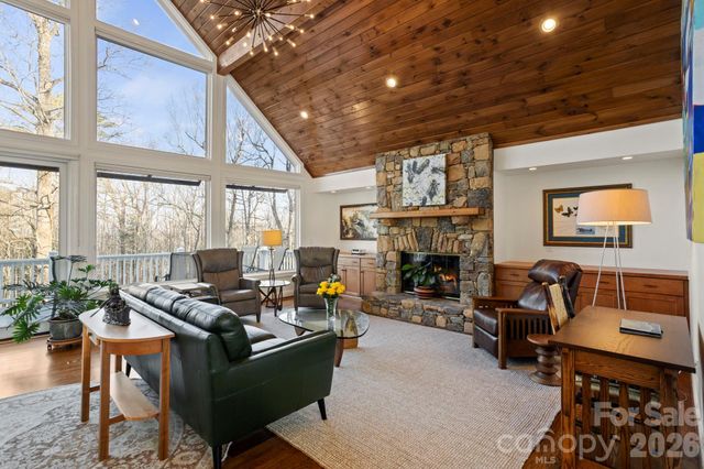 120 Founders Drive, Flat Rock, NC 28731