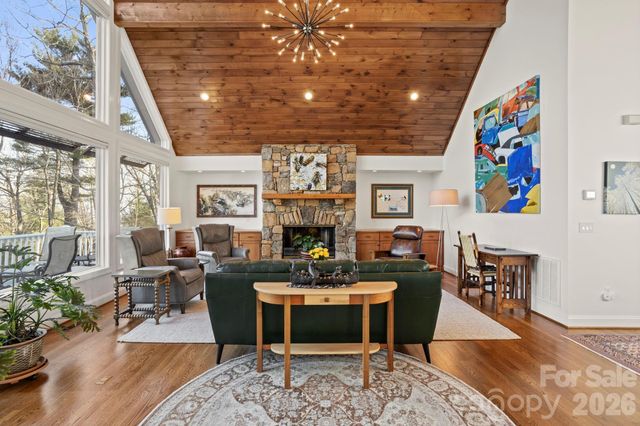 120 Founders Drive, Flat Rock, NC 28731