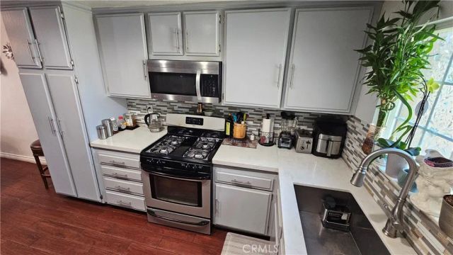 1820 E Avenue J 10, Lancaster, CA 93535