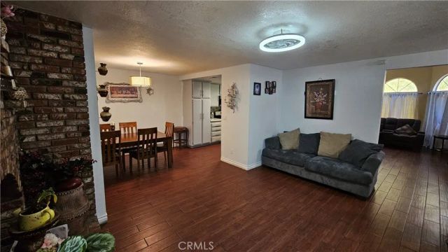 1820 E Avenue J 10, Lancaster, CA 93535