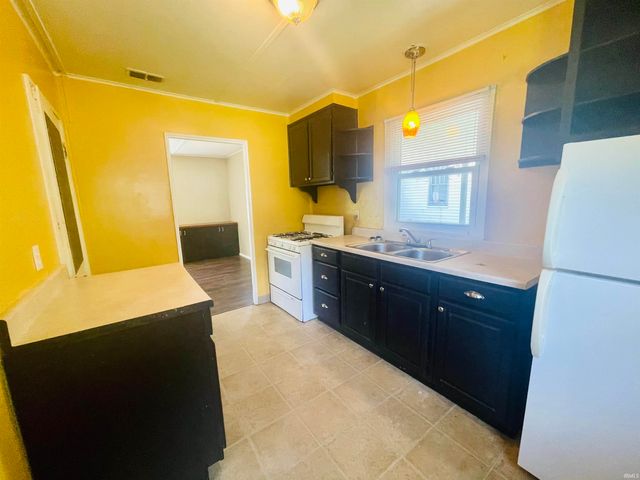 416 S Eastside Drive, Bloomington, IN 47401