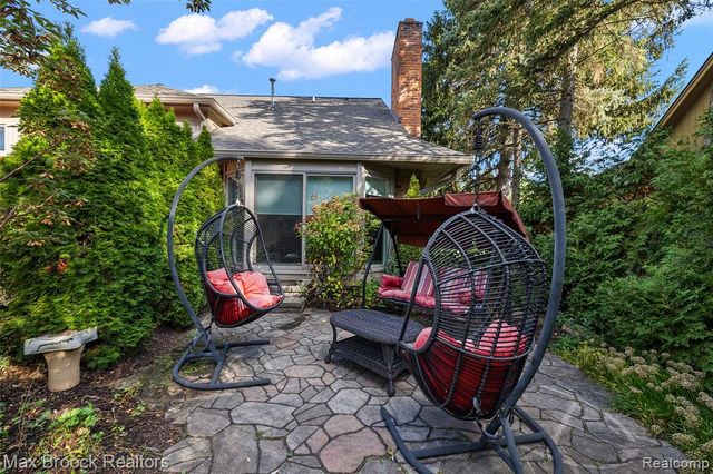 3673 York Court, Bloomfield Hills, MI 48301