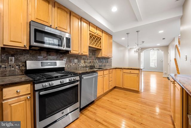 1116 S POTOMAC ST, Baltimore, MD 21224
