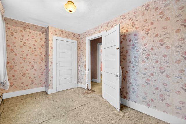 19 Hill St, Monongahela, PA 15063