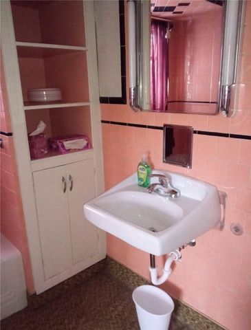 19 Hill St, Monongahela, PA 15063