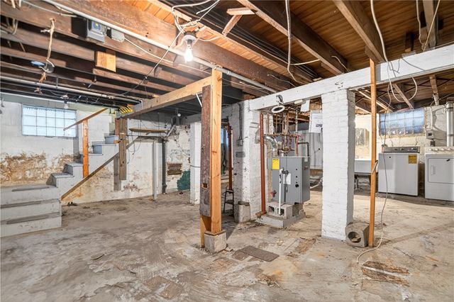 19 Hill St, Monongahela, PA 15063