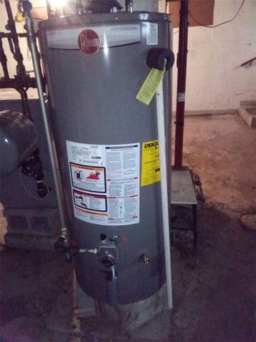 19 Hill St, Monongahela, PA 15063