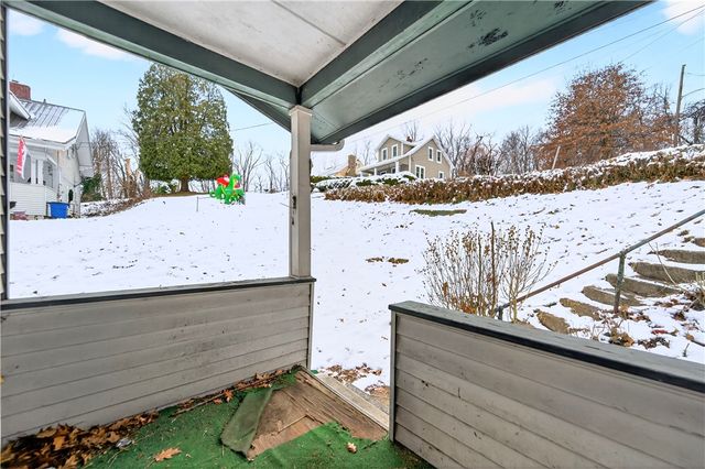 19 Hill St, Monongahela, PA 15063