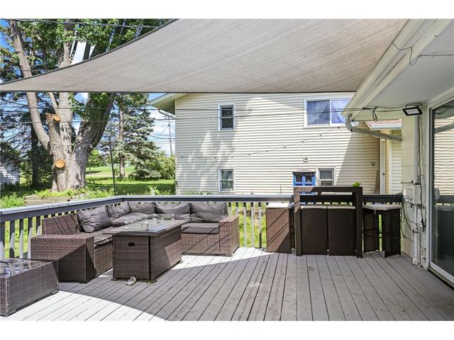 7908 37th Avenue N, New Hope, MN 55427