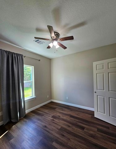 1224 Road 5802, Cleveland, TX 77327