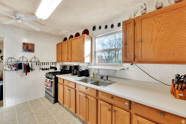 1017 W 300 S, Salt Lake City, UT 84104