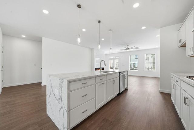 1096 Glen Opal Drive, Decatur, GA 30032