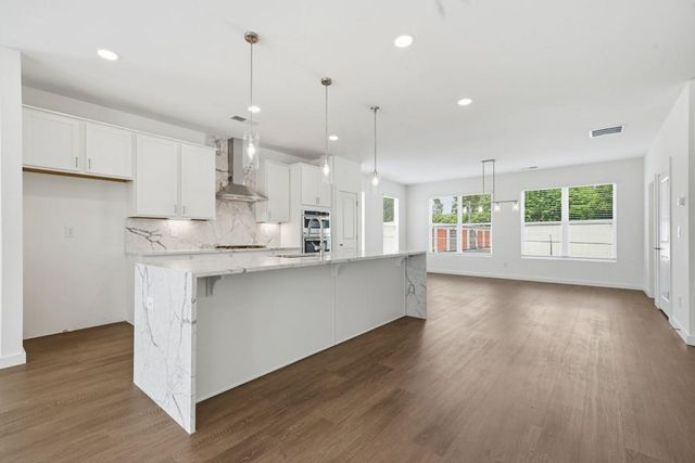 1096 Glen Opal Drive, Decatur, GA 30032