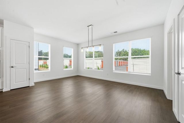 1096 Glen Opal Drive, Decatur, GA 30032