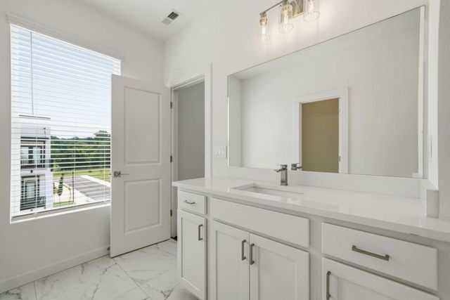 1096 Glen Opal Drive, Decatur, GA 30032