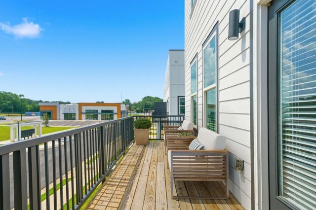 1096 Glen Opal Drive, Decatur, GA 30032