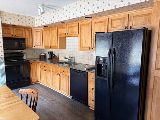 175 Pleasant Valley Road, Springfield, VT 05156