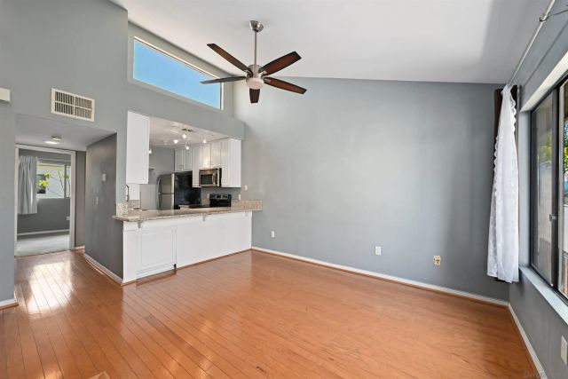 4576 Hawley 5, San Diego, CA 92116