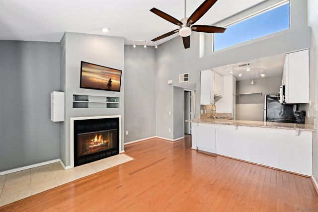 4576 Hawley 5, San Diego, CA 92116