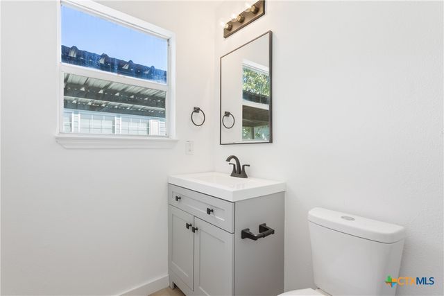 1901 S 16th Street A, Waco, TX 76706
