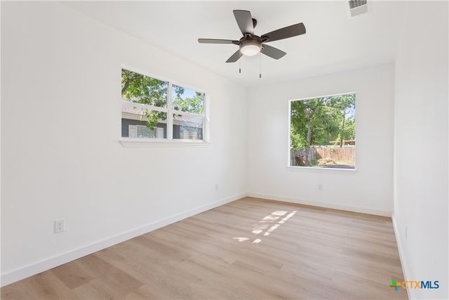 1901 S 16th Street A, Waco, TX 76706