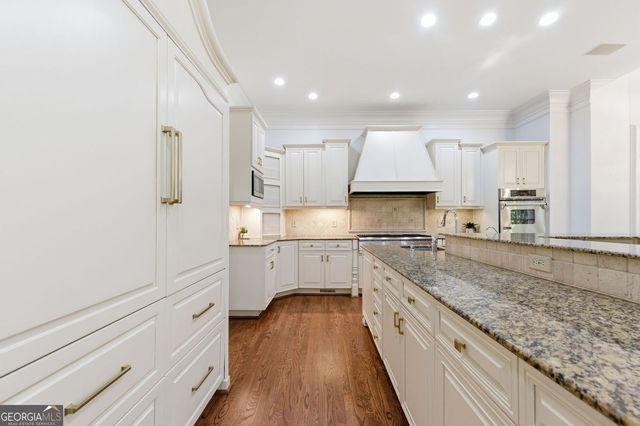 420 Morgan Oak Circle, Atlanta, GA 30342