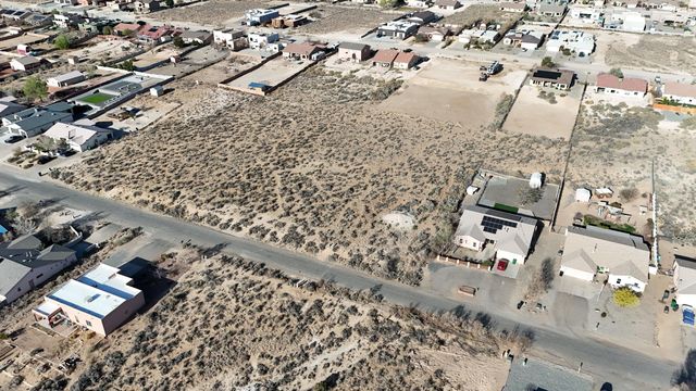 801 8th Street NE, Rio Rancho, NM 87124