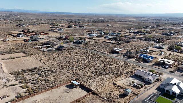 801 8th Street NE, Rio Rancho, NM 87124