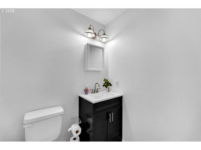 6707 Ne 65TH Ave, Vancouver, WA 98661