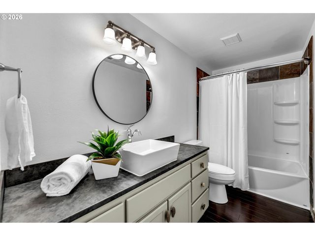 6707 Ne 65TH Ave, Vancouver, WA 98661