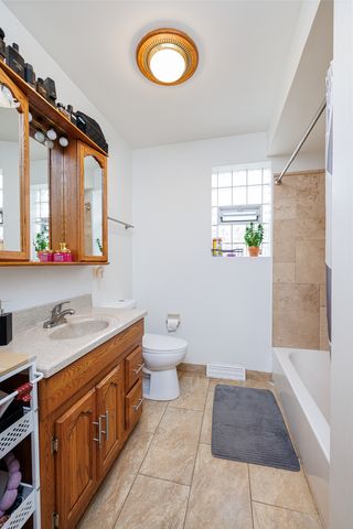 3521 Sarah Street, Franklin Park, IL 60131