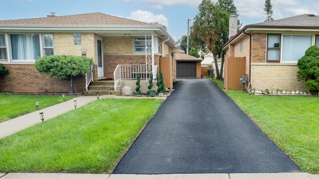 3521 Sarah Street, Franklin Park, IL 60131
