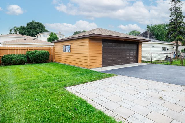3521 Sarah Street, Franklin Park, IL 60131