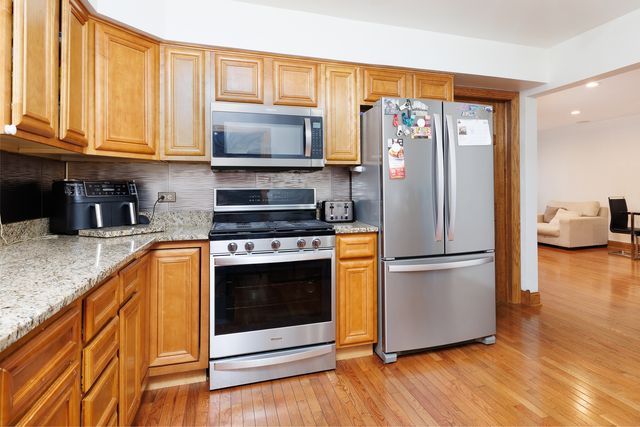 3521 Sarah Street, Franklin Park, IL 60131
