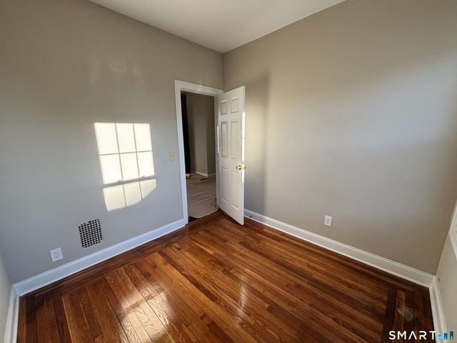 19 Darina Place, Milford, CT 06460