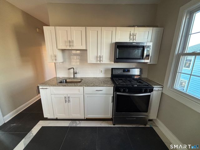 19 Darina Place, Milford, CT 06460
