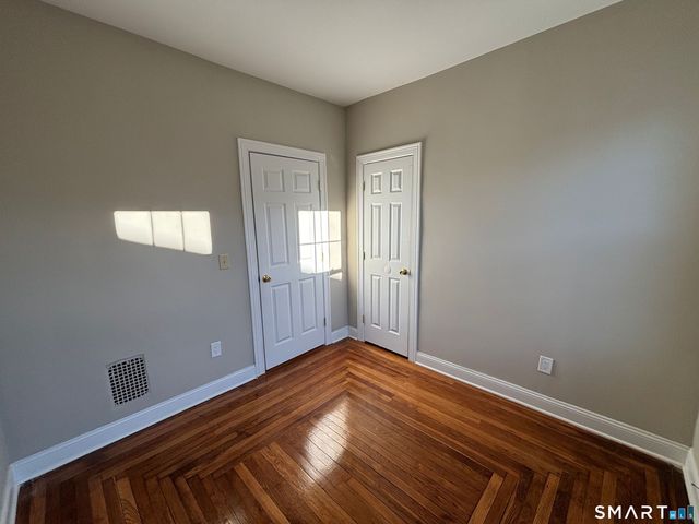 19 Darina Place, Milford, CT 06460
