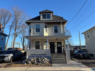 19 Darina Place, Milford, CT 06460