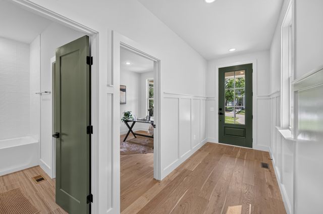 438 Patterson St, Nashville, TN 37211