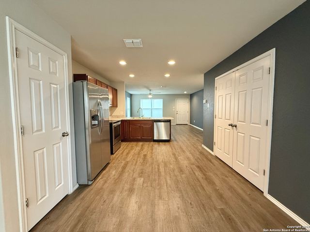 8114 Apex Vw, San Antonio, TX 78244