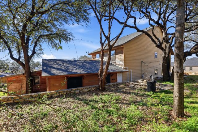 613 Mustang Trail, Granbury, TX 76049