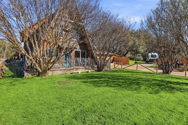 613 Mustang Trail, Granbury, TX 76049