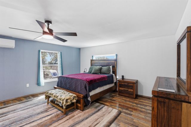 613 Mustang Trail, Granbury, TX 76049